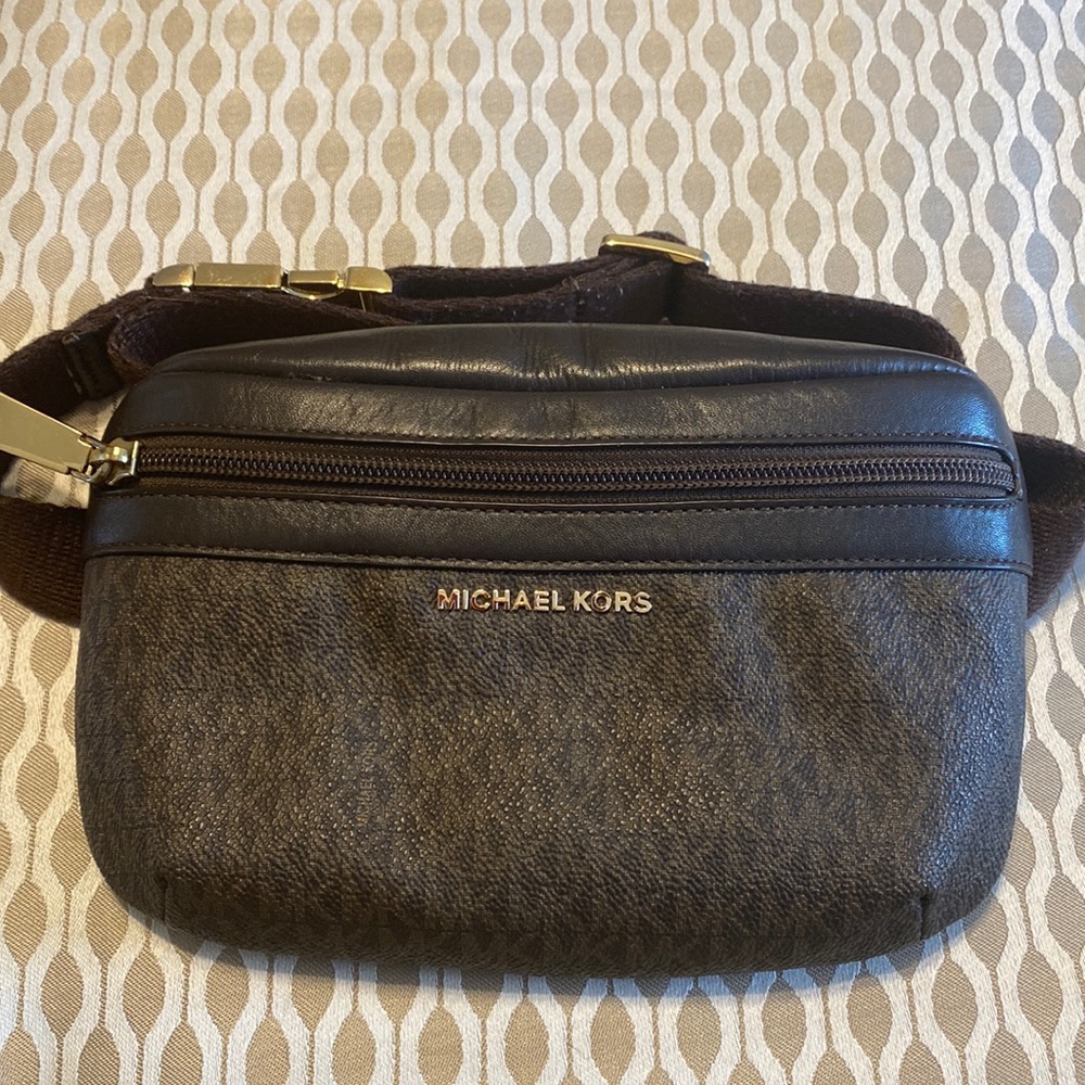 Michael Kors logo Fanny pack